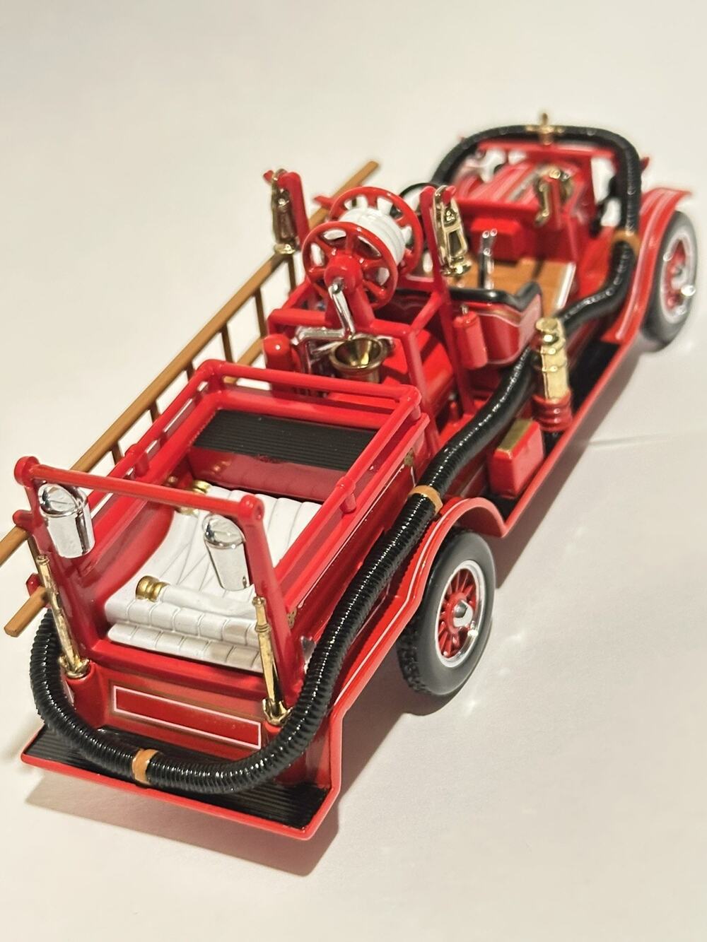 A26 Matchbox Models of Yesteryear YFE22-M 1916 Ford Model T Fire Engine NIB COA